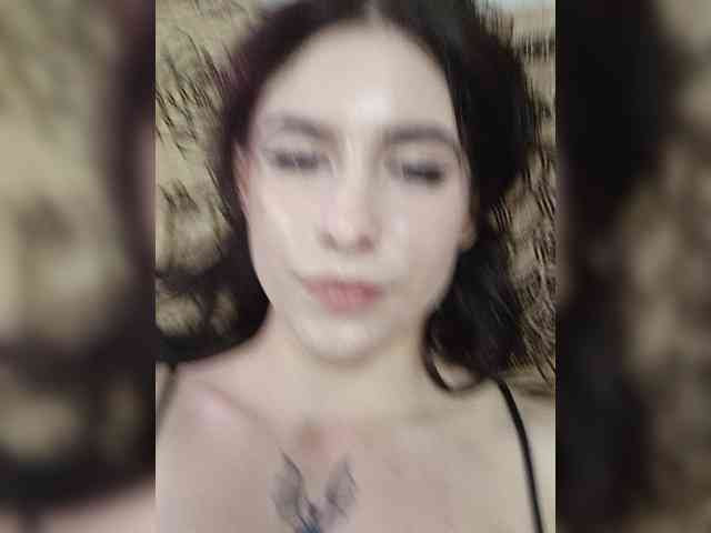 DragonessMiss webcam