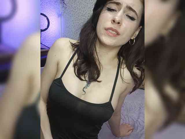 DragonessMiss webcam
