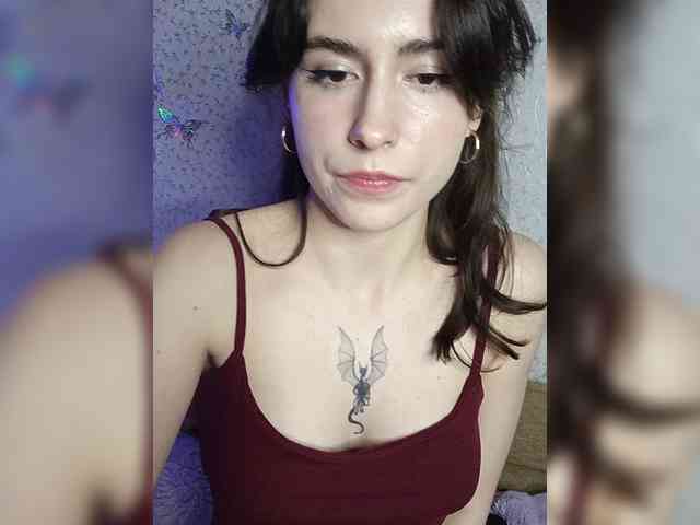 DragonessMiss webcam