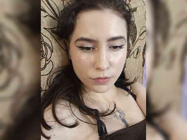 DragonessMiss webcam