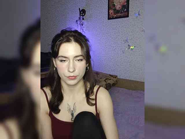 DragonessMiss webcam