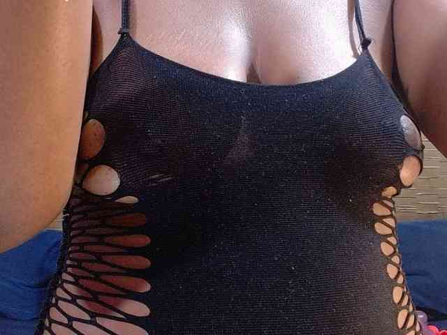 Model: DarkLongNipples