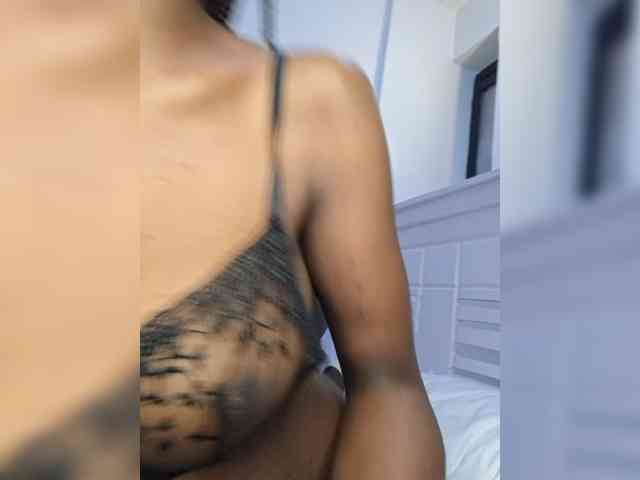 Sweeteboniesfordaddy webcam