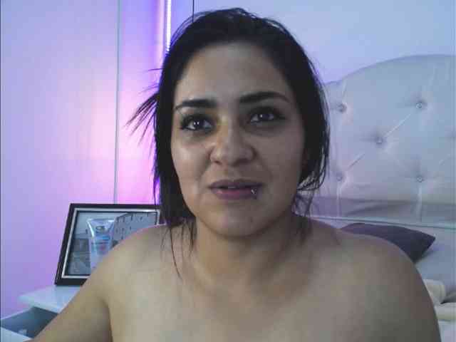 Modelo: Zaira-night