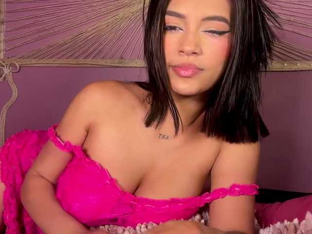 Blair-Hart live cam on BongaCams