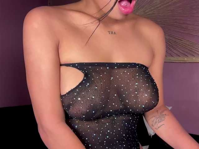 Blair-Hart live cam on BongaCams