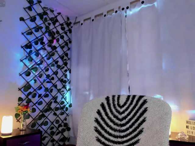 Cailyn live cam on BongaCams