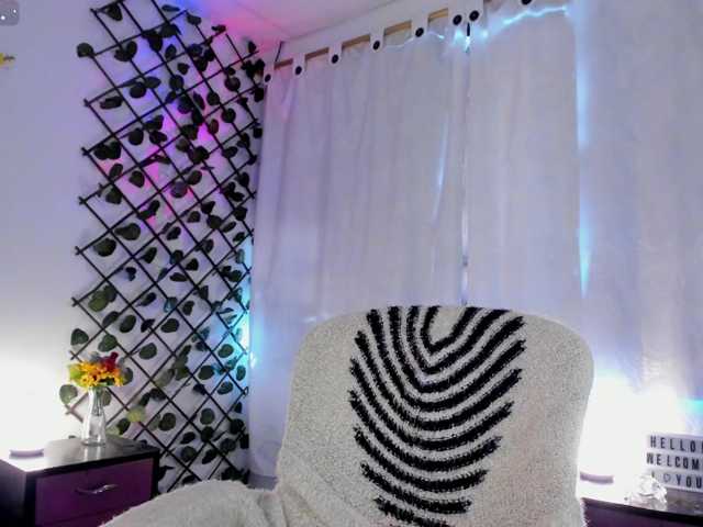 Cailyn live cam on BongaCams