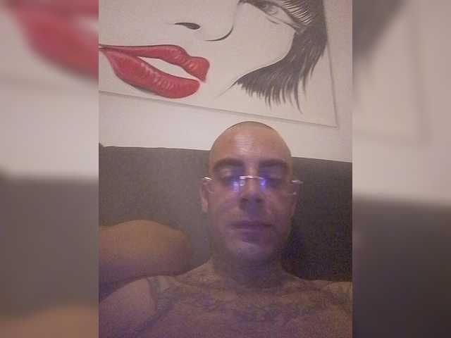 Secretvibes1 live cam on BongaCams
