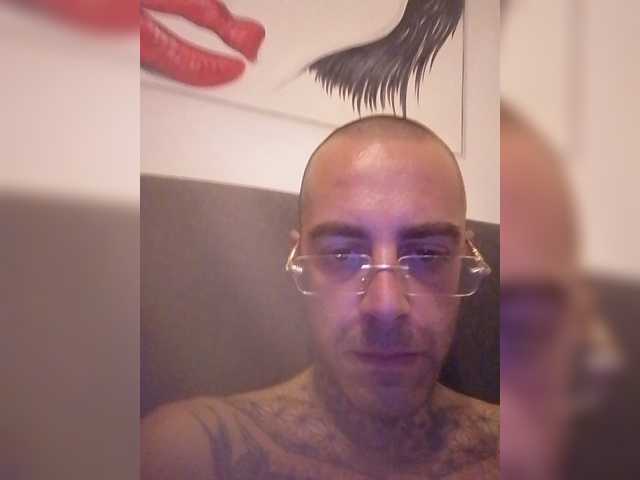 Secretvibes1 live cam on BongaCams