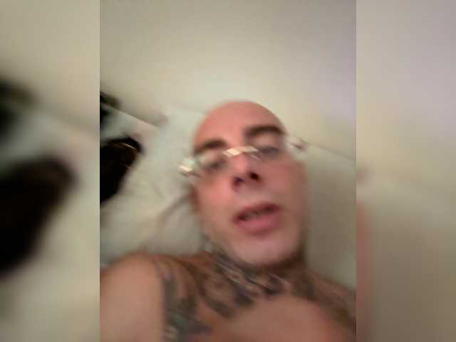 Secretvibes1 live cam on BongaCams