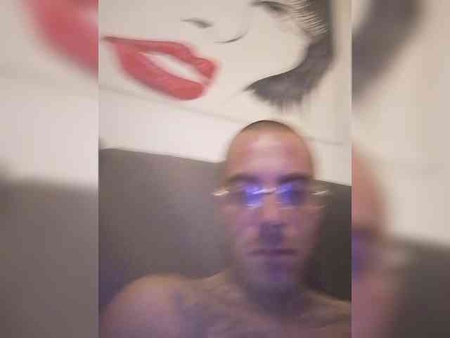 Secretvibes1 webcam