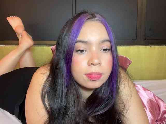 Violett-Moonx webcam