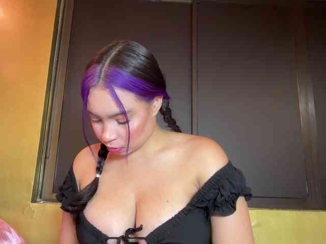 Violett-Moonx webcam