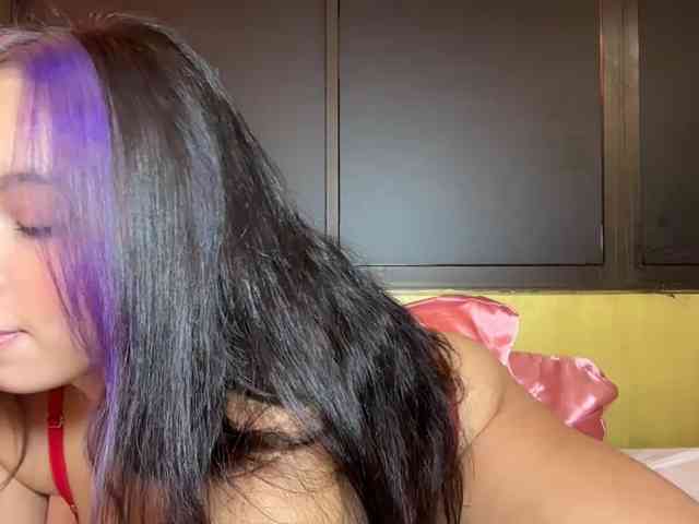 Violett-Moonx webcam