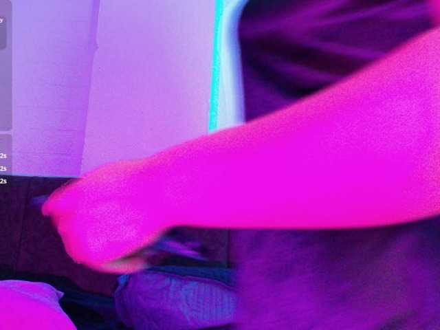 Cloecuttee live cam on BongaCams