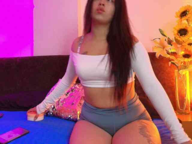 Cloecuttee webcam