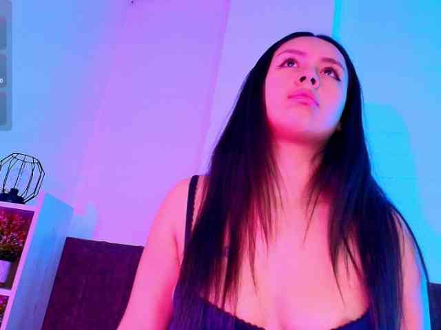 Cloecuttee webcam