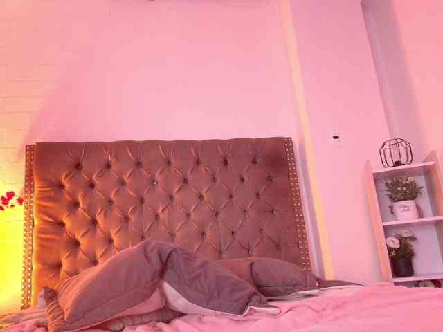 Cloecuttee webcam