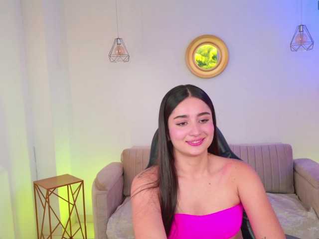 arianamonroee live cam on BongaCams