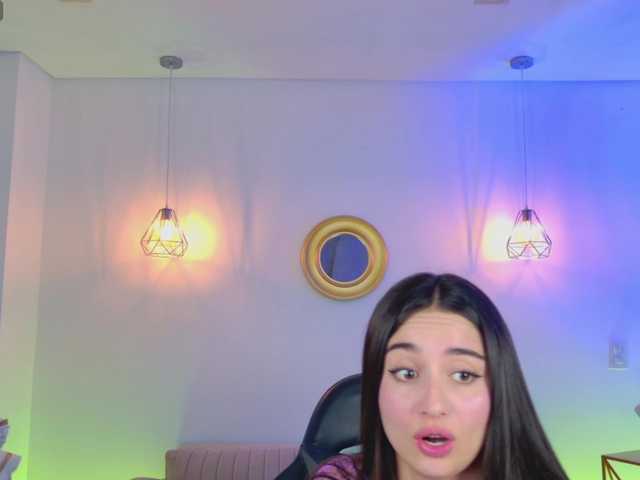 arianamonroee live cam on BongaCams