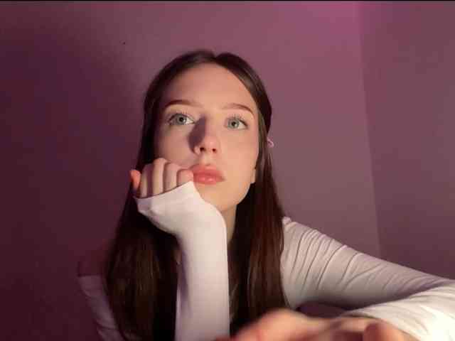RigaGirl217 webcam