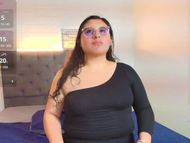 Moonnblue live cam on BongaCams