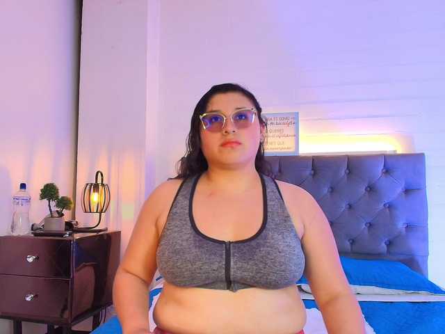 Moonnblue live cam on BongaCams