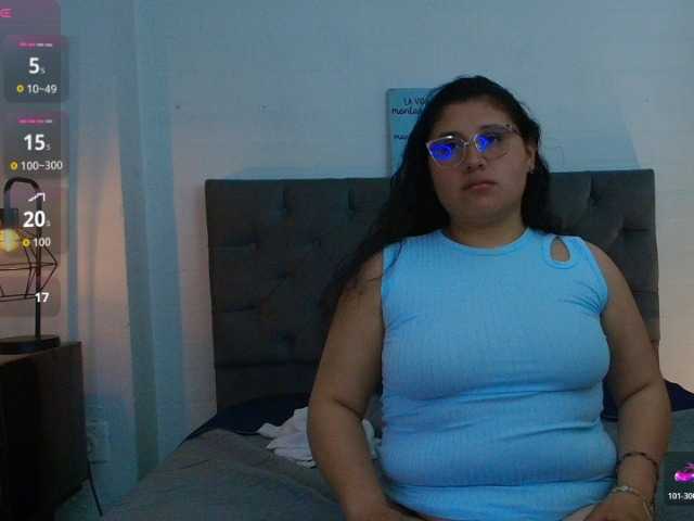 Moonnblue live cam on BongaCams