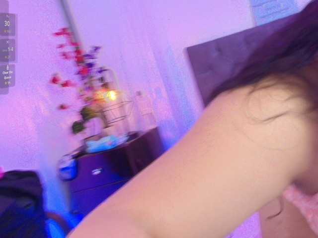 Moonnblue live cam on BongaCams