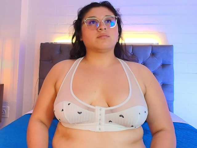 Moonnblue live cam
