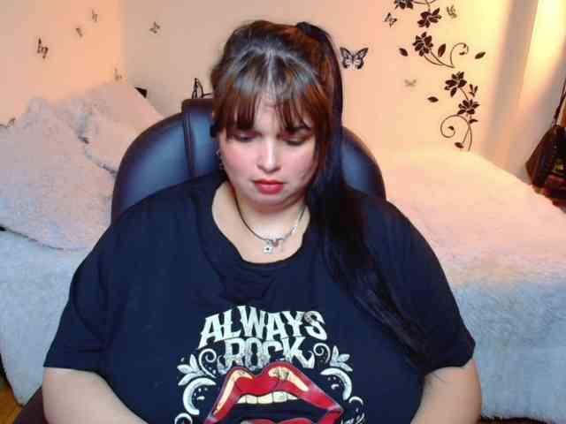 SweetCurvy webcam