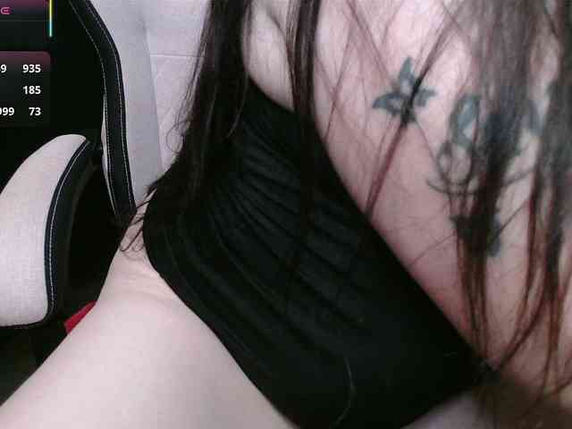 NarcissisticNympho webcam