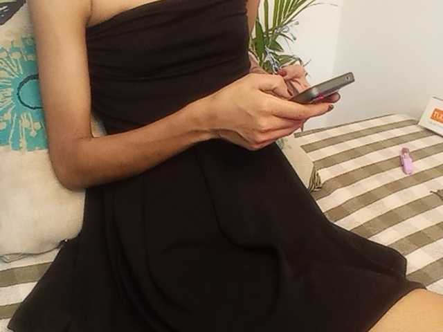 19Nisha live cam on BongaCams