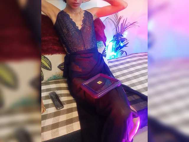 19Nisha live cam on BongaCams