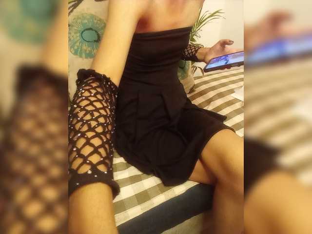 19Nisha live cam on BongaCams