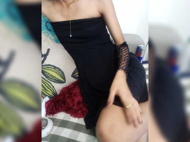 19Nisha live cam on BongaCams