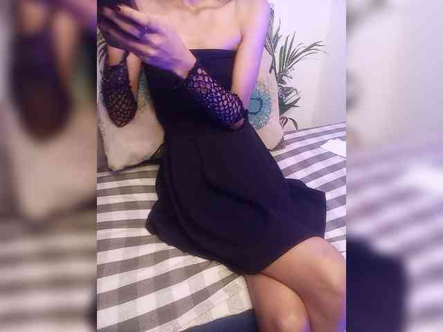 19Nisha webcam