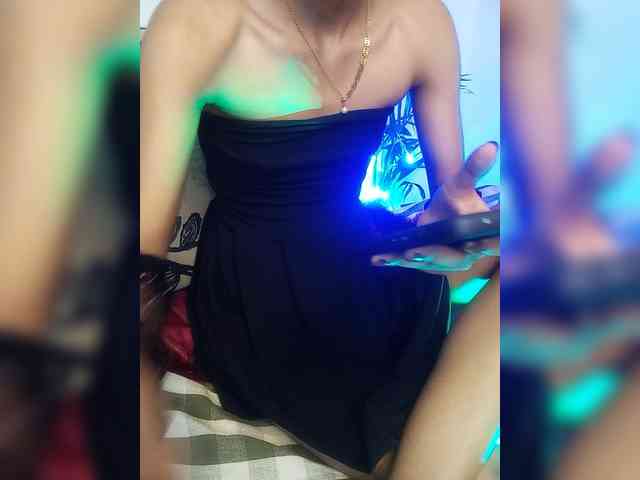 19Nisha webcam