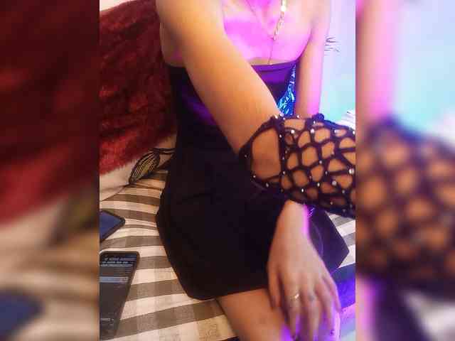 19Nisha webcam