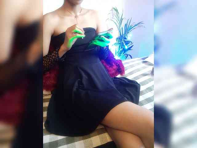 19Nisha webcam