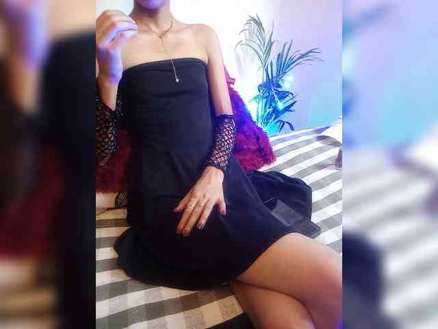 19Nisha webcam