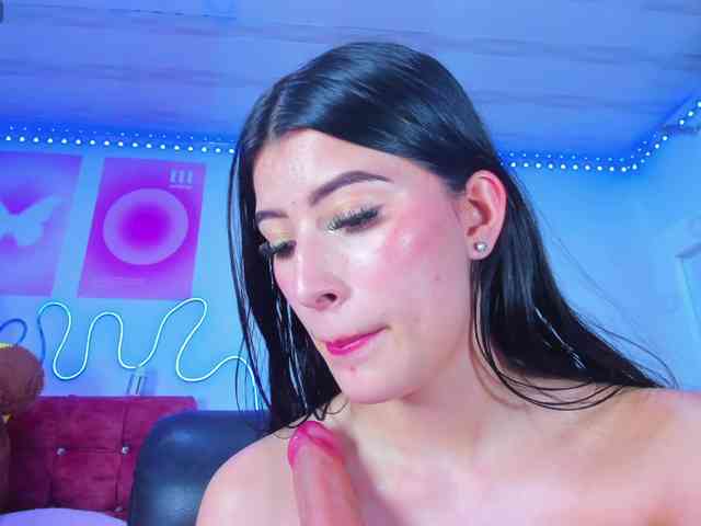 cloe777 webcam