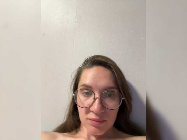 Vishka69 live cam on BongaCams