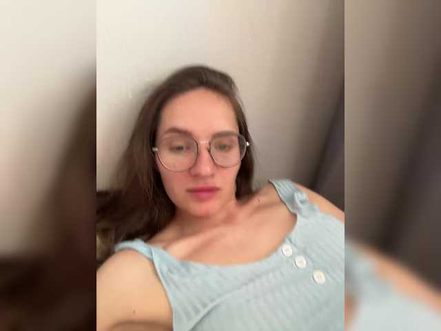 Vishka69 live cam on BongaCams