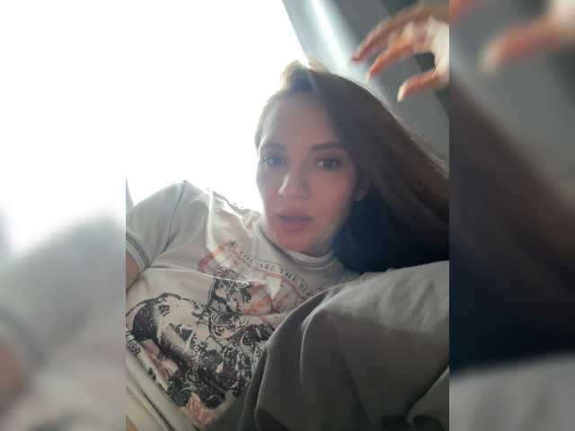 Vishka69 live cam on BongaCams