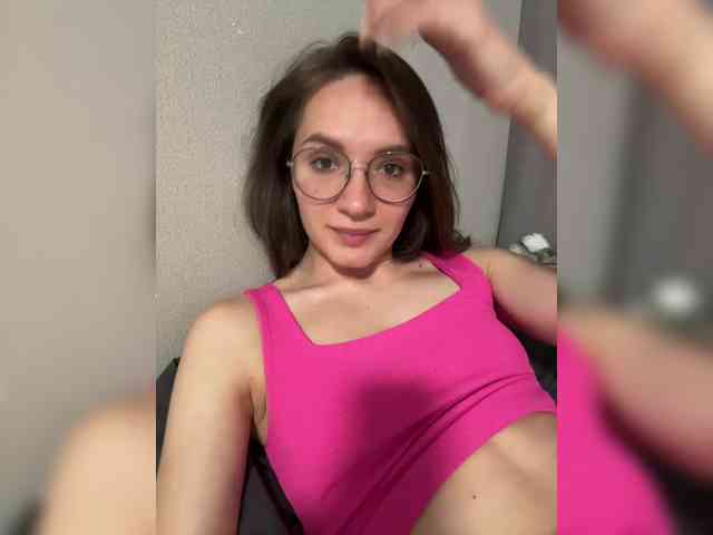 モデル: Vishka69