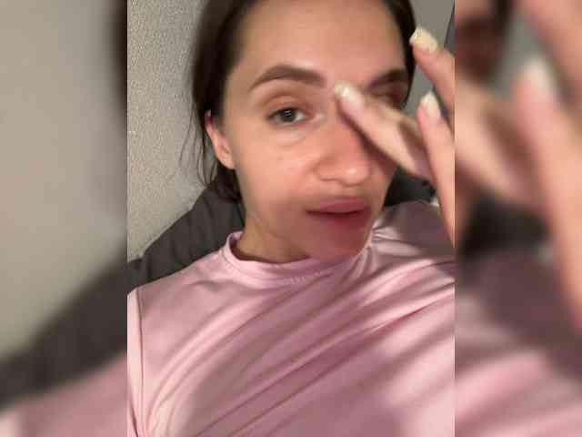 vishka69's live room