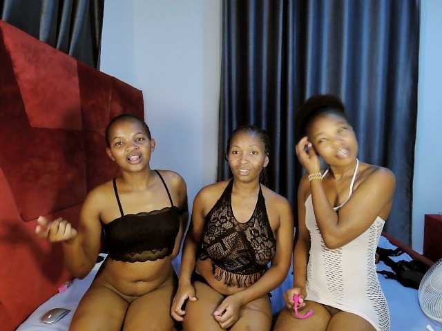 Squirterlov live cam on BongaCams