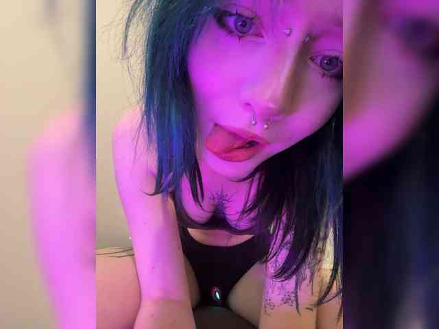 selenasxx1 webcam